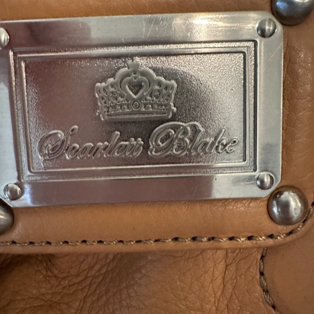 Tan leather buckle shoulder classic purse - Picture 2 of 2